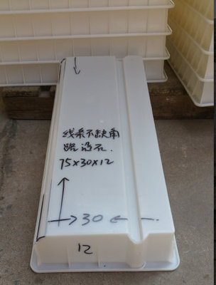 75-30-12不缺口线条侧石